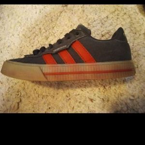 Unisex size 1 Adidas shoes